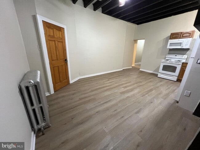 1709 W Montgomery Ave