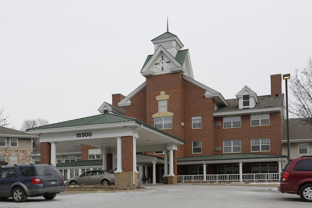 Towne Square in Plymouth, MN - Building Photo