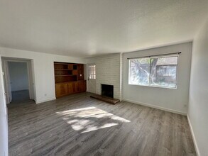 2725 S Rural Rd in Tempe, AZ - Building Photo - Building Photo