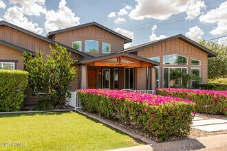 3801 E Glenrosa Ave in Phoenix, AZ - Building Photo - Building Photo