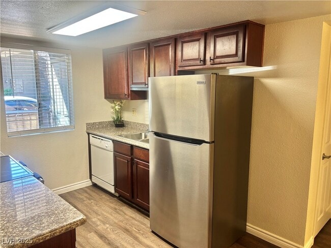 property at 5260 River Glen Dr