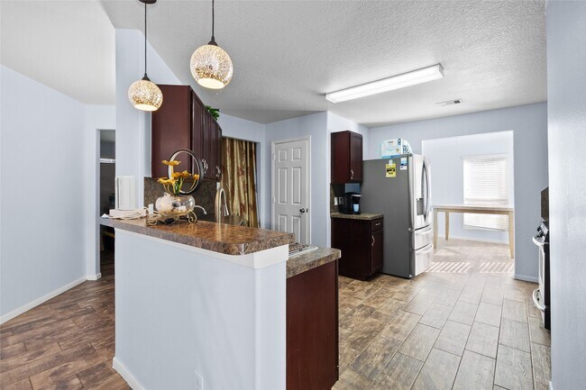 16882 Blackberry Lily Ln in Conroe, TX - Building Photo - Building Photo