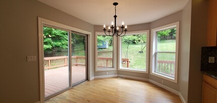 904 Windmill Ln in Traverse City, MI - Building Photo - Building Photo