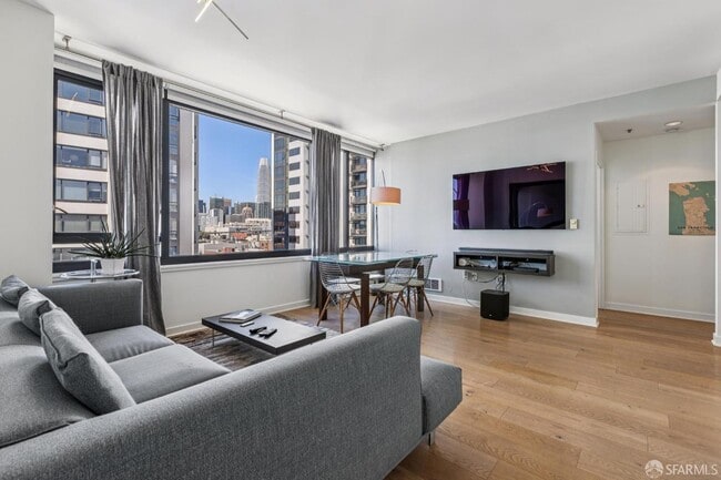 property at 260 King St