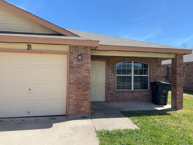5304 Lauren Lea Dr