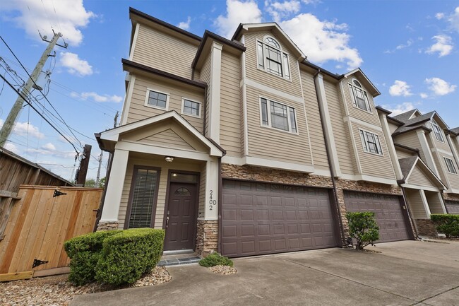 2402 Calumet St in Houston, TX - Building Photo - Building Photo