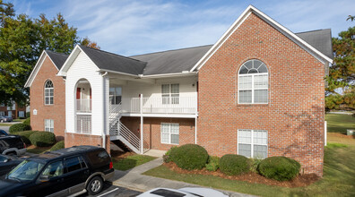 Stanton Pointe Apartments in Greenville, NC - Building Photo - Building Photo