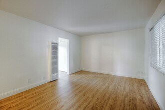 801 W 9th St in Santa Rosa, CA - Building Photo - Building Photo