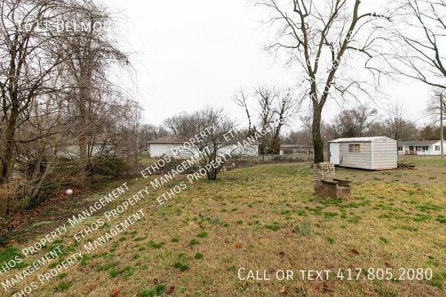 1611 W Belmont St in Springfield, MO - Building Photo - Building Photo