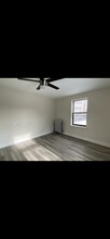 3931 N Clarendon Ave, Unit 109 in Chicago, IL - Building Photo - Building Photo