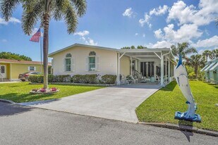 22 Santa Maria Way in Port St. Lucie, FL - Building Photo