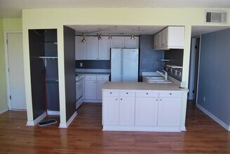 101 Old Ferry Rd in Shalimar, FL - Building Photo - Building Photo