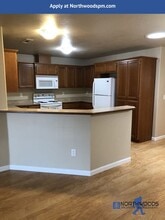 322 Cheney Loop in Central Point, OR - Building Photo - Building Photo