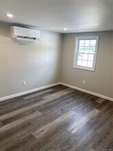 382 Deer Park Ave in Babylon, NY - Building Photo - Building Photo