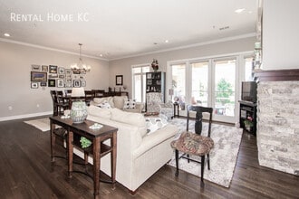 12670 Pflumm Rd in Olathe, KS - Building Photo - Building Photo