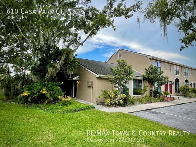 property at 610 Casa Park N Ct