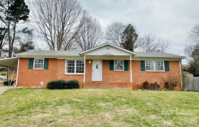 1025 Shenandoah Dr in Gastonia, NC - Building Photo - Building Photo
