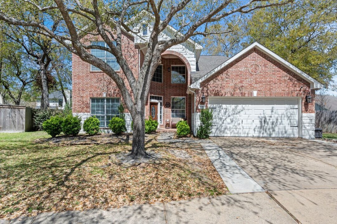 17310 Scotts Bluff Ct in Humble, TX - Building Photo