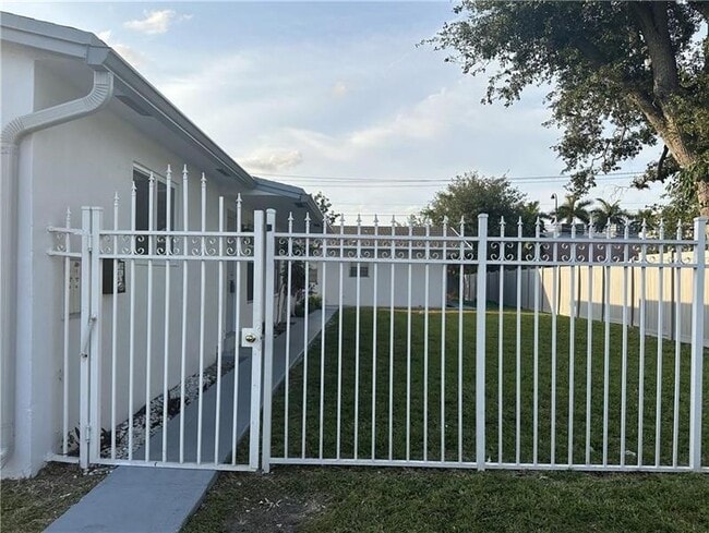 property at 6109 SW 30th St