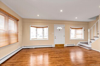 13 7th St in Bayville, NY - Building Photo - Building Photo