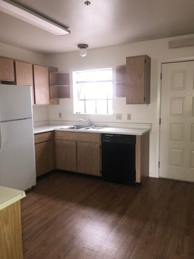 7665 Spouse Dr in Prescott Valley, AZ - Building Photo - Building Photo