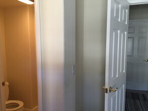 235 Metropolitan Dr in Milpitas, CA - Building Photo - Building Photo