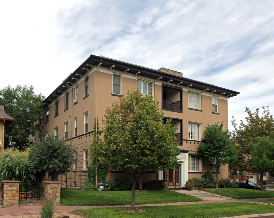 Doris Apartments in Denver, CO - Building Photo