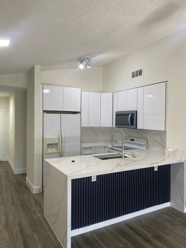 1385 SW 135th Pl