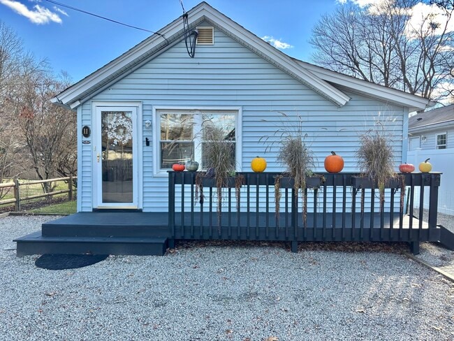 property at 11 Mohawk Trail