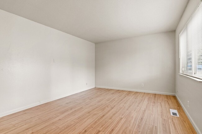 26580 Chisholm Ct in Hayward, CA - Building Photo - Building Photo