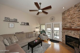 4533 N 22nd St in Phoenix, AZ - Foto de edificio - Building Photo