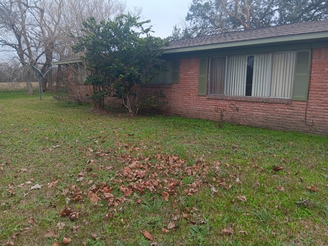 property at 3702 Cedar Rapids Pkwy