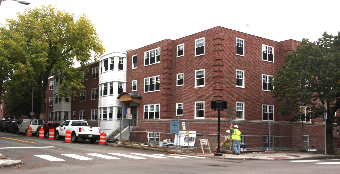 Jackson Gardens in Cambridge, MA - Building Photo