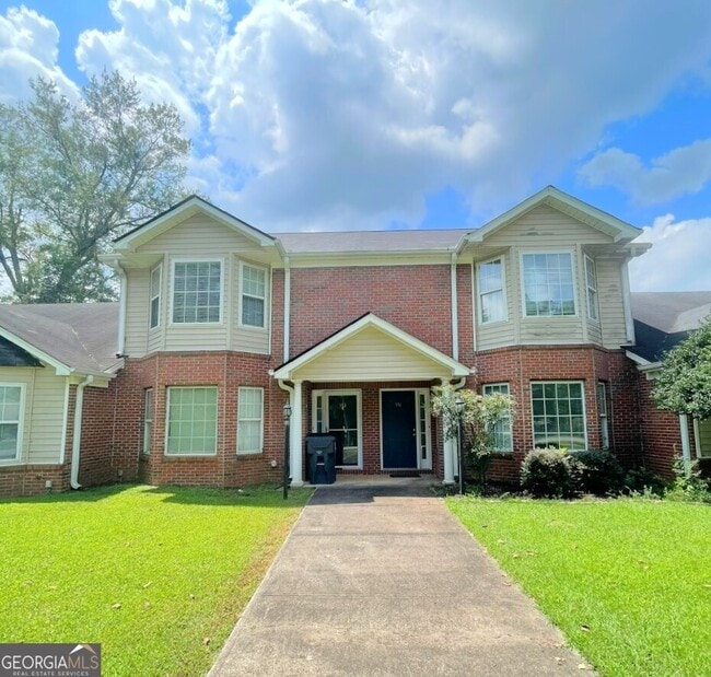 property at 553 Georgia Ave S