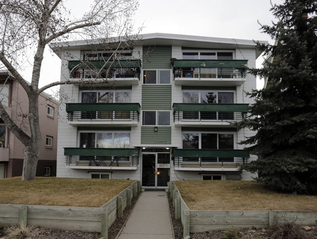 Mount Royal on 14th Apartments