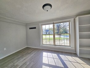 5202 Dellinger Cir in Cherryville, NC - Building Photo - Building Photo