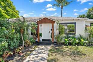 5002 Webster Ave in West Palm Beach, FL - Building Photo