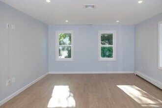 122 Leedham St in Attleboro, MA - Building Photo - Building Photo