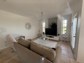 156 SW Peacock Blvd in Port St. Lucie, FL - Building Photo - Building Photo