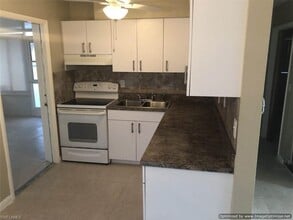 12 Westminster St N in Lehigh Acres, FL - Building Photo - Building Photo
