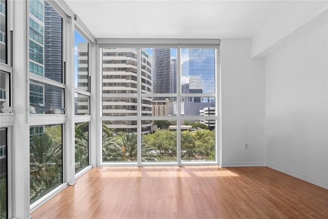property at 950 Brickell Bay Dr