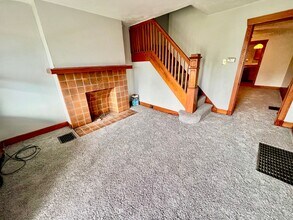 927 Clarissa St in Pittsburgh, PA - Building Photo - Building Photo