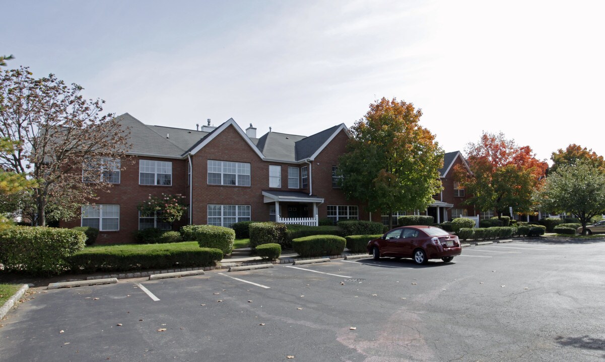 New Center Greens Garden Apartments in Hillsborough, NJ - Building Photo