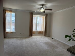 22899 Chestnut Oak Ter in Sterling, VA - Building Photo - Building Photo