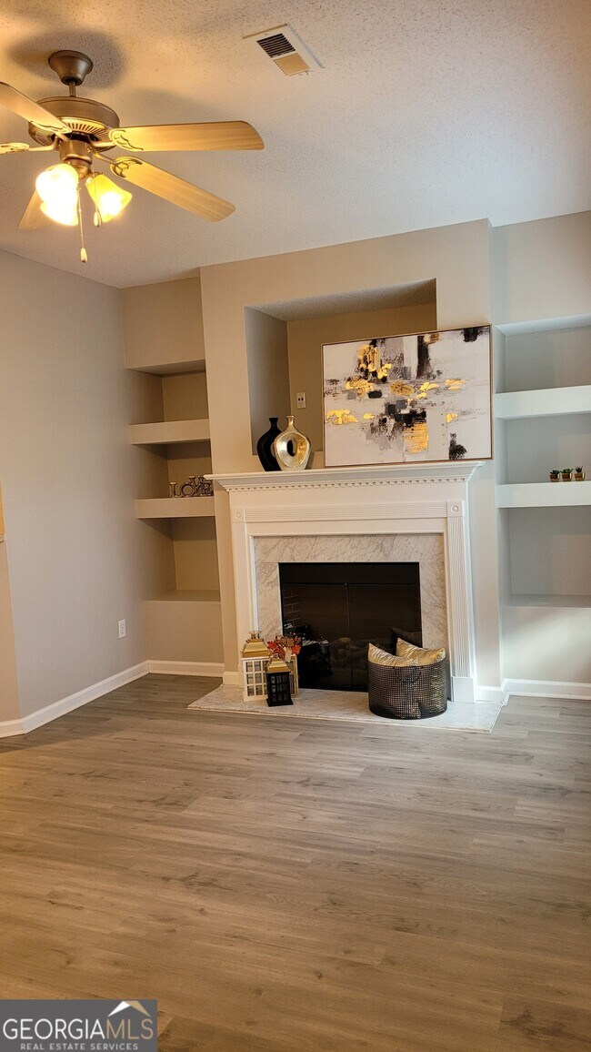 4875 W Park Cir