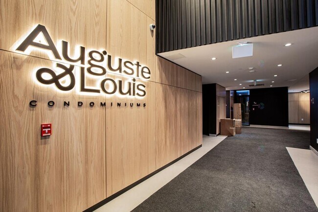 1150 Bd René-Lévesque E in Montréal, QC - Building Photo - Building Photo