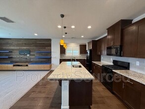 17894 Amador Dr in Lathrop, CA - Building Photo - Building Photo