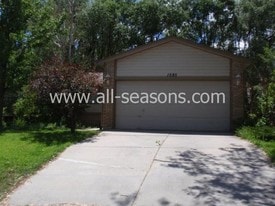 1585 Witches Willow Ln