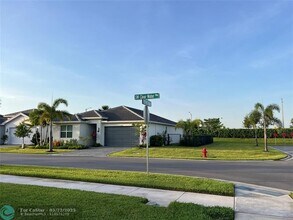 12780 Clearwater Way in St Lucie West, FL - Building Photo - Building Photo