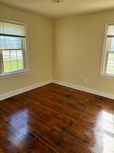 114 S Center St in Bardstown, KY - Building Photo - Building Photo